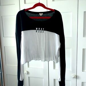Garage long sleeve crop top size small